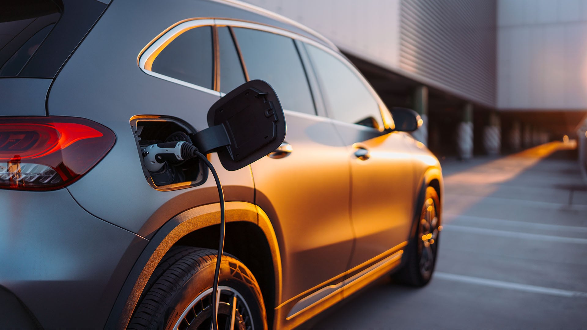 Challenges Facing Legacy Automakers