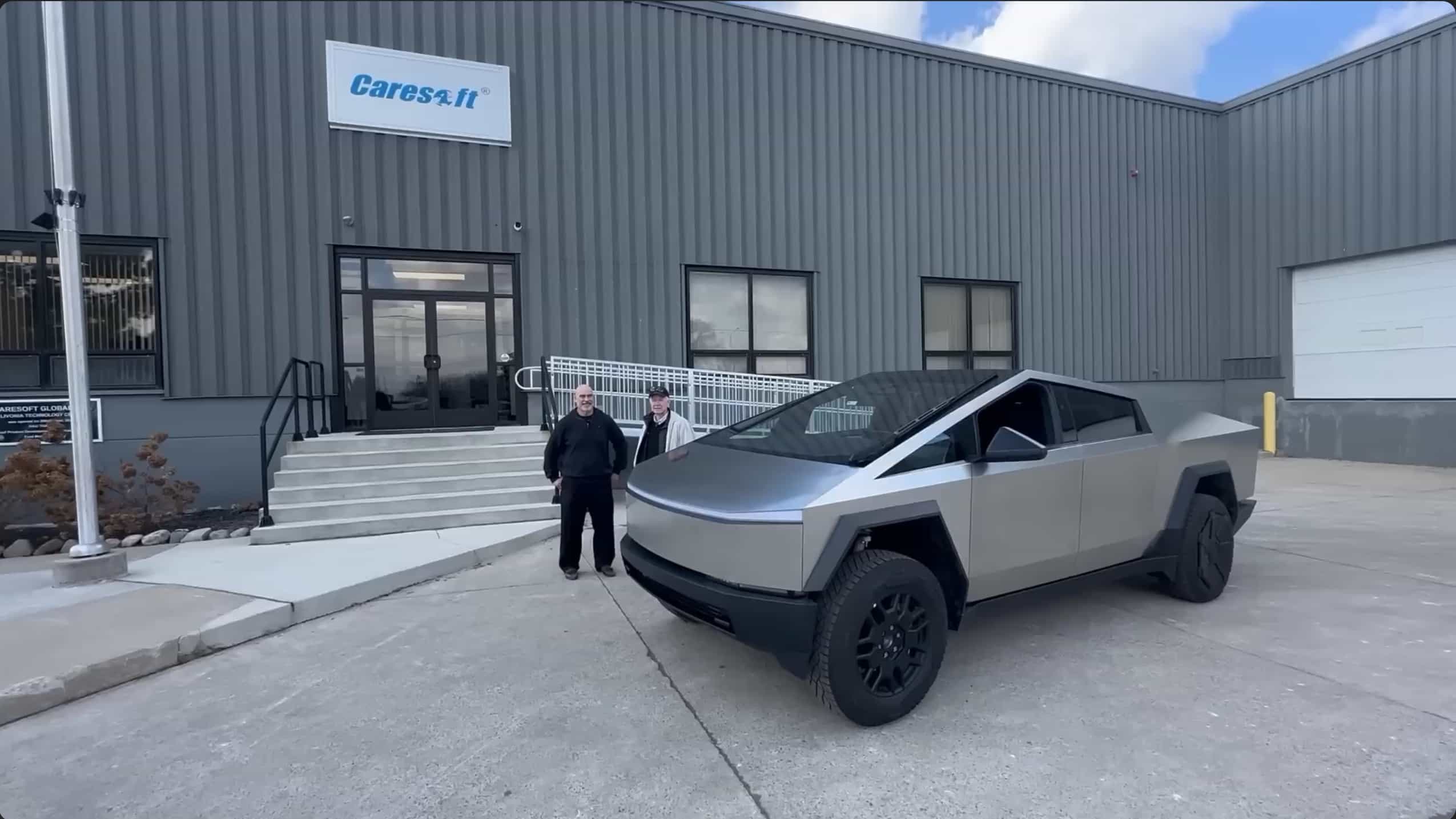Terry Woychowski Reviews the Tesla Cybertruck